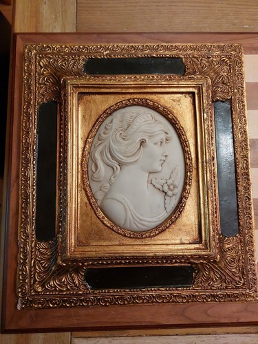 Vintage 1980s cameo - cameo, wall