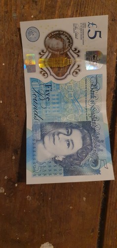 Pound note random serial - pound,