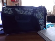 SHOCKWAVE WEEKENDER BAG IN