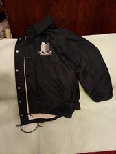 Triumph car logo button up