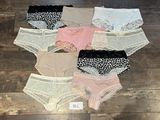 Ex-Famous Store Briefs -