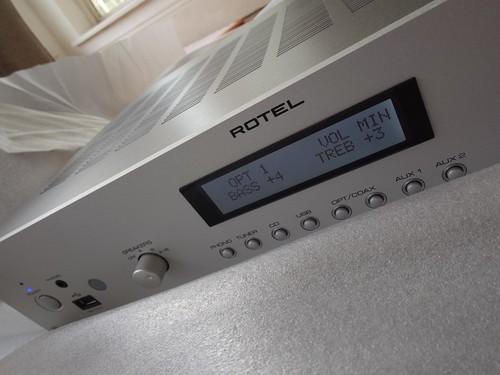 Rotel amplifier with - rotel,