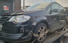 Volkswagen Touran BREAKING