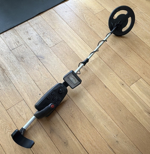 Entry level metal - , detector