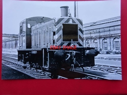 Photo class shunter no - , br