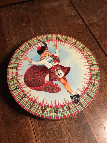Vintage 1960s large - large, peek