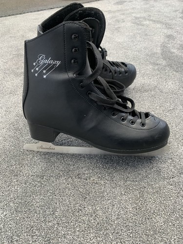 Ice skates - ice,