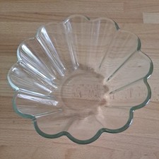 Vintage Pyrex 20cm Fluted