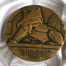 1924 BRITISH EMPIRE EXHIBITION BRONZE MEDAL 50MM DIAMETER