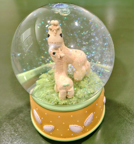 Precious moments 2017 giraffe - precious,