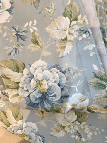 Large curtains set for - , living