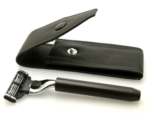 Mach3 razor including leather