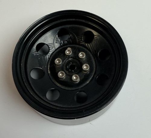 One rc4wd mickey thompson - mickey, 8