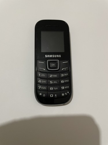 Samsung e1200i black - -,