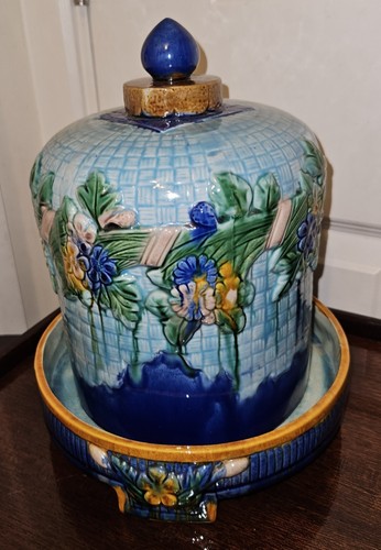 Majolica cheese bell - majolica, dome