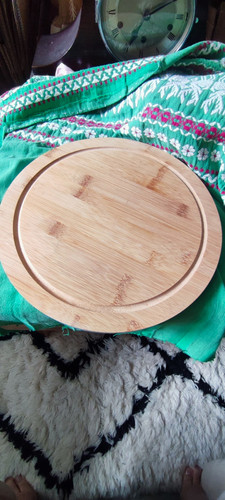 Bamboo round cutting board - round,