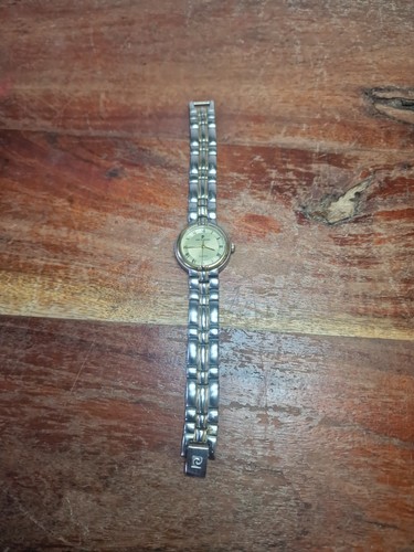 Vintage ladies wristwatch - vintage,