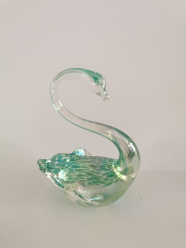 Pretty iridescent glass - pretty, swan