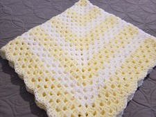 3Y)   Lemon & white hand