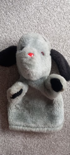 Sooty sweep hand - &,