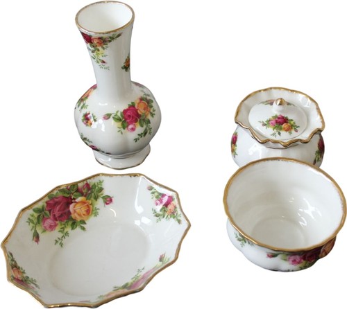 Royal albert old - old, roses