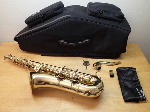 Conn vintage 10m saxophone - conn,