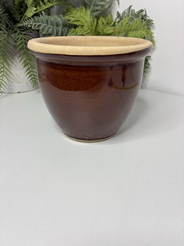 Brown glazed stoneware - brown,