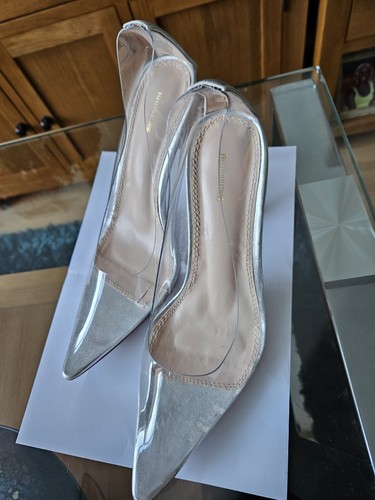 Pretty little thing - little, perspex