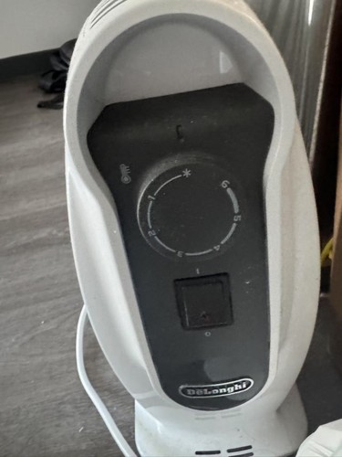 Delonghi heater 230v 60hz - 230v~, 50-60hz