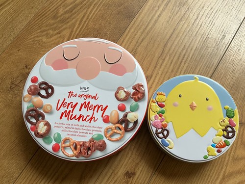 Empty tin the - ,