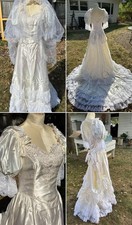 VTG Wedding Dress Ivory Satin