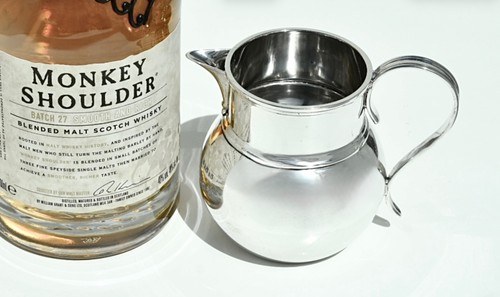 Sterling silver water ale - /,