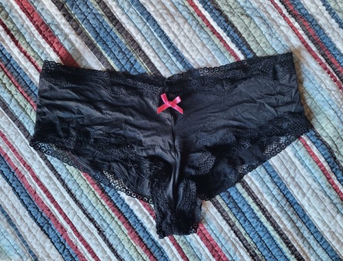 Nwt senza black undies - la,