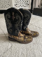 Ferrini Cowboy Boots  6 Patent Snake Skin , Bought In USA , Lots Of Wear Left
