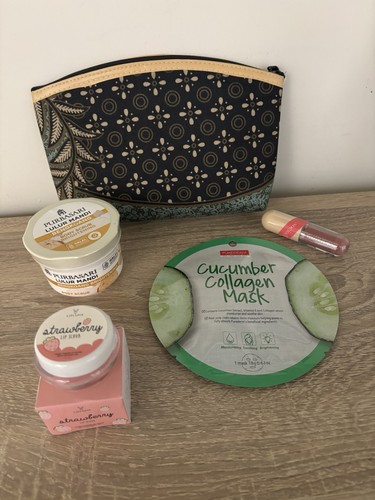 Set beauty products - of,