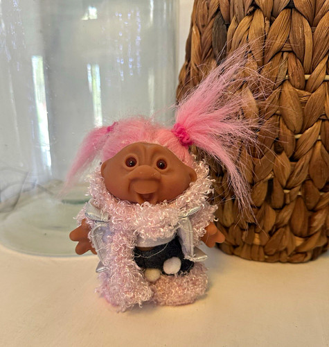Vintage dam troll pink girlie