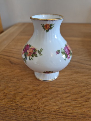 Royal albert bone - china,