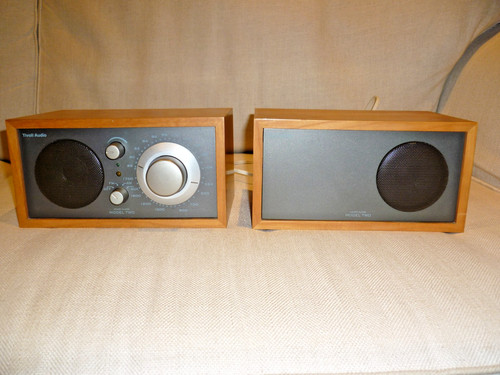 Tivoli model two radio - tivoli,
