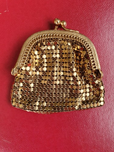 Vintage gold tone woven mesh - gold,