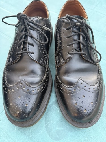 Martens ladies size 6 - dr.,