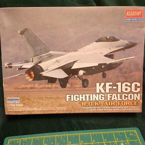 Academy models kf 16c - 1/72, kf-16c