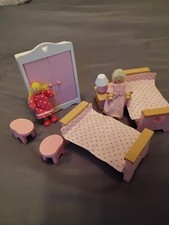 Children Wooden Dolls House Furniture & 2 Dolls