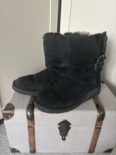 Genuine Ugg Black Suede Sheepskin Ankle Boots Size UK8