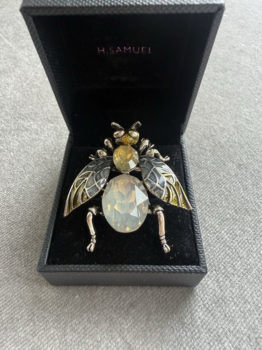 Vintage bee fly brooch pin - fly, brooch,