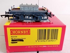 Hornby R6643 Ex. GWR Shunters