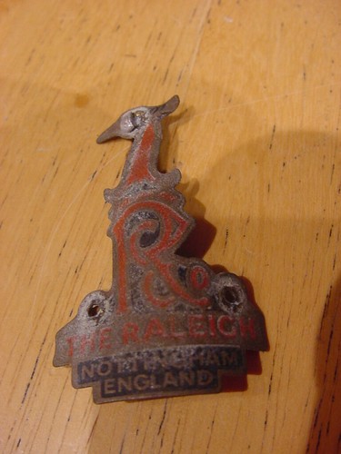 Vtg bicycle head badge - vtg,