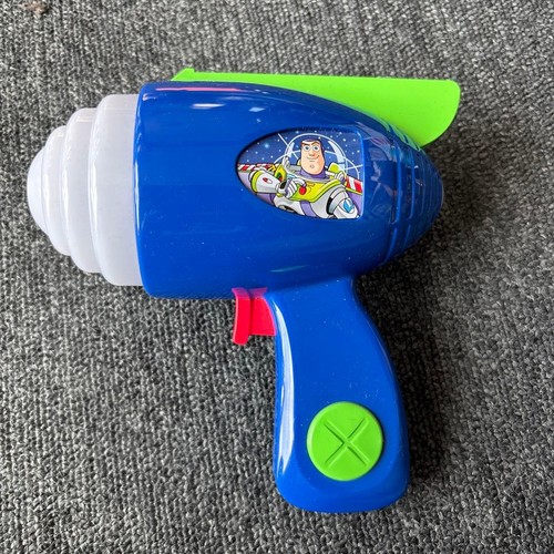 Buzz lightyear toy - lightyear,
