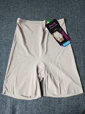 Maidenform Shorty Shapewear