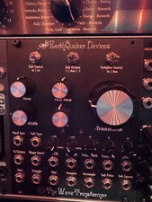 Earthquaker Devices - The Wave Transformer Eurorack VCO