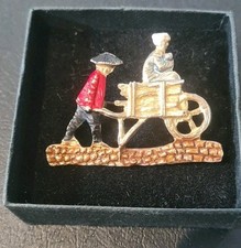 VINTAGE GOLD TONE ENAMEL